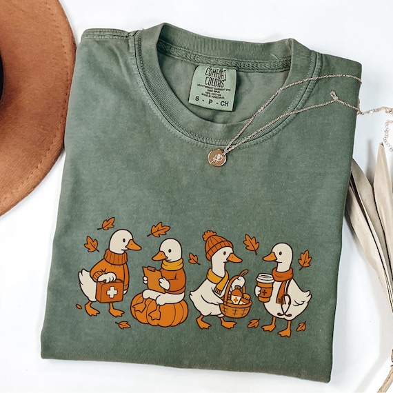 Fall Nurse Shirt, Goose Registered Nurse TShirt, RN Nurse Thanksgiving T-Shirt, Autumn Nurse Tee, Comfort Colors Shirt, Nurse Appreciation