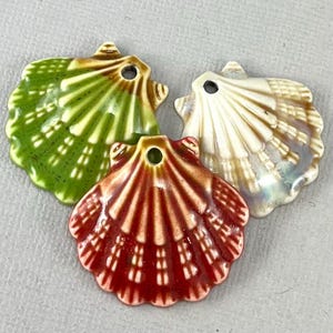 New COLORS! Large Ceramic Shell pendant, clam, Blue, Green, top drilled, focal, flat back, beach pendant, ocean - 1 pc - 30mm - MG055-A10