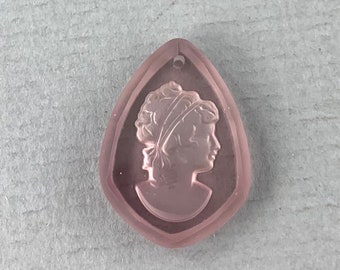 Light Amethyst Purple, reverse carved woman, intaglio glass shield drop pendant, top drilled, lilac - 23mm x 16mm - 1pc - MG820
