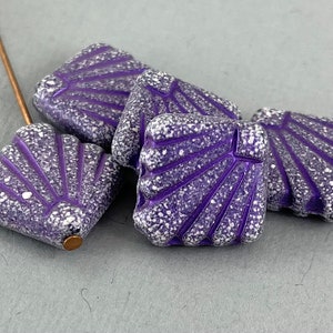 Matte Purple Art deco style Czech glass shell beads, fan beads, diafan, grooved, violet purple wash detail - 17mm - 4 or 10 pcs - MG176-b020