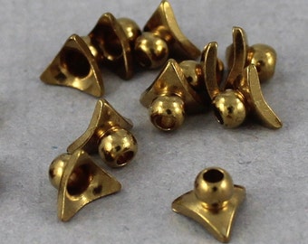 Triangle base raw brass spacer bead caps - 4mm x 6mm - 12 or 24 pcs - BC108