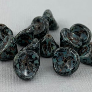 Black Czech glass bell flower beads, green gray picasso, 3 petal bellflower, camouflage, daylily - 11mm x 7mm - 10 or 25pcs - FB2031-b265