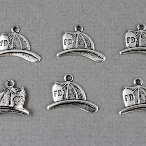 Antique silver plated die struck in USA fireman hat charms, jewelry, mixed media, embellishment - 18mm x 12mm - 6pcs - STM116-A5