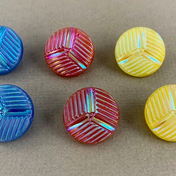 Vintage, blue, yellow, red glass buttons, aurora borealis finish, luster, jewelry, knitting, sewing - 18mm - 6 pcs - GBN570