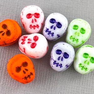 Small Czech glass sugar skull beads, white, orange, Day of the Dead, Dia de los Muertos, Halloween - 10pcs - 12mm x 10mm - MG165-b297