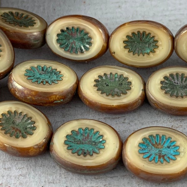 Beige Czech glass oval kiwi beads, pressed, table cut, starburst, rustic, green patina or purple patina - 14mm x 10mm - 10pcs - GEO261-b152