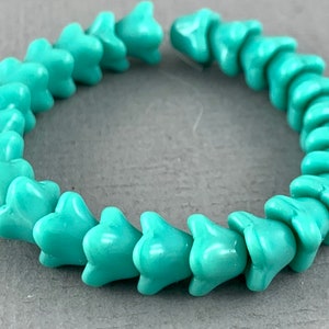 Mint green Czech glass bell flower beads, turquoise, luster finish, sage green - 25 pcs - 9mm x 6mm - FB510-b116