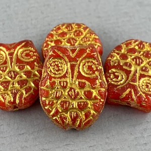Bright Orange Czech glass Owl beads, bright gold wash finish, horned owl, nature rustic beads - 19mm x 14mm - 4 pcs - AB415-b113