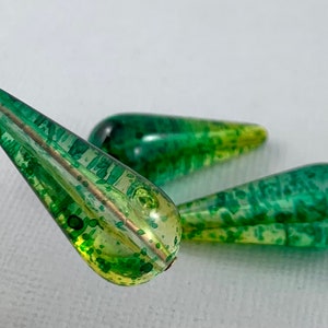 Large drop beads, green yellow, two tone, speckled plastic, vintage style, transparent - 29mm x 12mm - 6pc - GEO295-b458