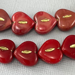 Raspbery Red or Dark Red pressed Czech glass heart beads , gold detail, puffy heart - 14mm x 13mm - 6 or 20 pcs - MG635-b102