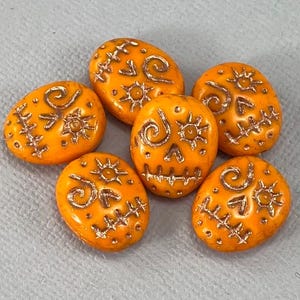 Orange sugar skull glass beads, copper wash, Day of the Dead, Dia de los Muertos, Halloween, funny face - 6pcs - 16mm x 13mm - MG1135-b143