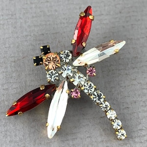 Siam Red and Clear dragonfly, Czech glass rhinestone button, embellishment, knitting, sewing - 31mm x 34mm - 1 pc - RSB239