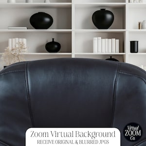 Pode incluir: Uma cadeira de escritório de couro cinza escuro com encosto alto. O fundo apresenta uma estante branca com vasos decorativos pretos e livros. A imagem inclui o texto "Zoom Virtual Background" e "RECEIVE ORIGINAL & BLURRED JPGS".