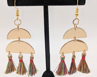 Multicolor gold metal half-circle multicolor tassel earrings