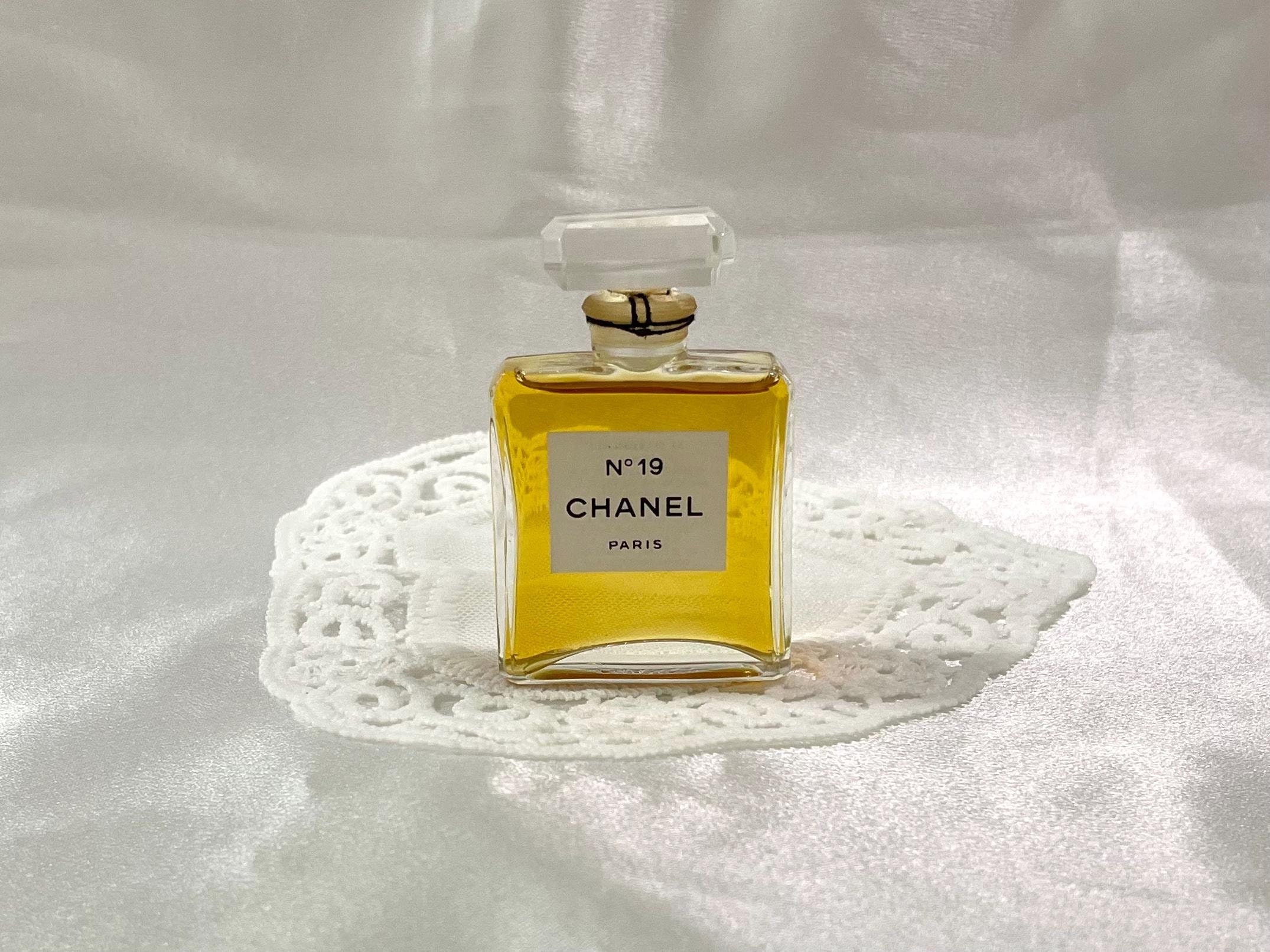 Vintage Chanel No. 19 Eau de Parfum 50 ml | eBay