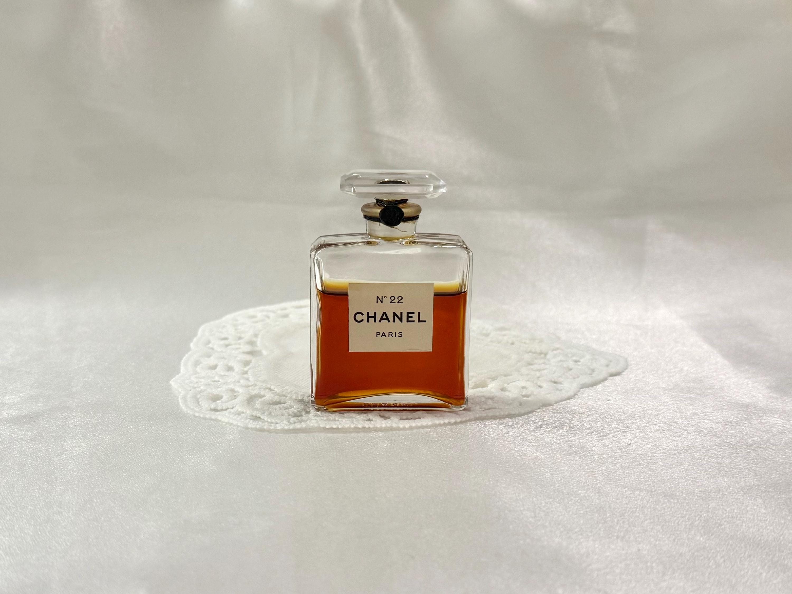 Vintage Chanel No 19 Parfum - Etsy