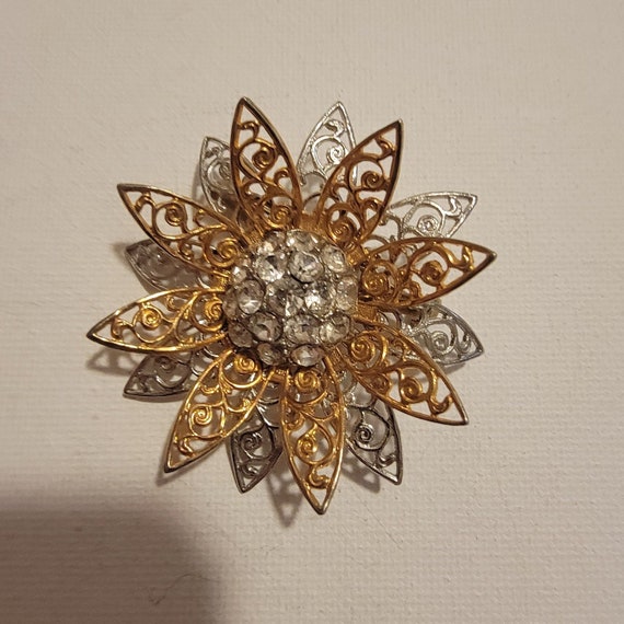 Vintage Gold and Silver Flower Brooch with Rhines… - image 5