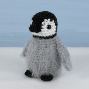 Baby Emperor Penguin amigurumi CROCHET PATTERN digital PDF file download