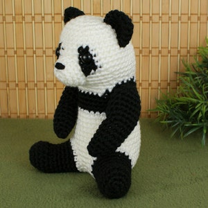 Giant Panda amigurumi CROCHET PATTERN digital PDF file download