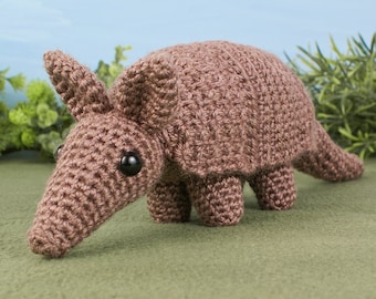 Armadillo amigurumi CROCHET PATTERN digital PDF file download - nine-banded armadillo