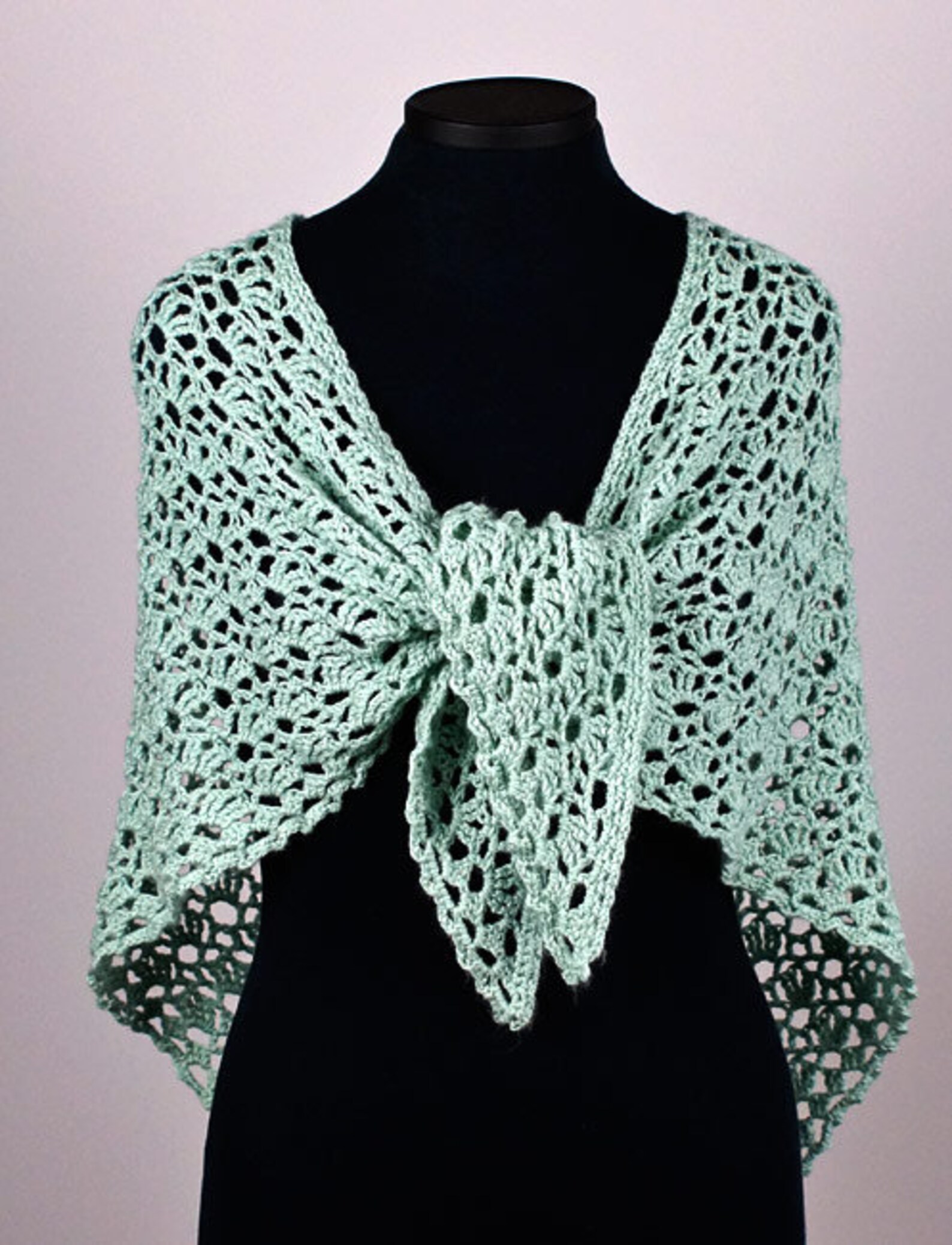 hitchhiker shawl with eyelets