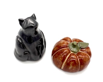 Black Cat & Pumpkin Sculpture Halloween Decor Black Cat Figurine Small Grey Cat Figurine Gift for Cat Lover Housewarming Gift for Friend