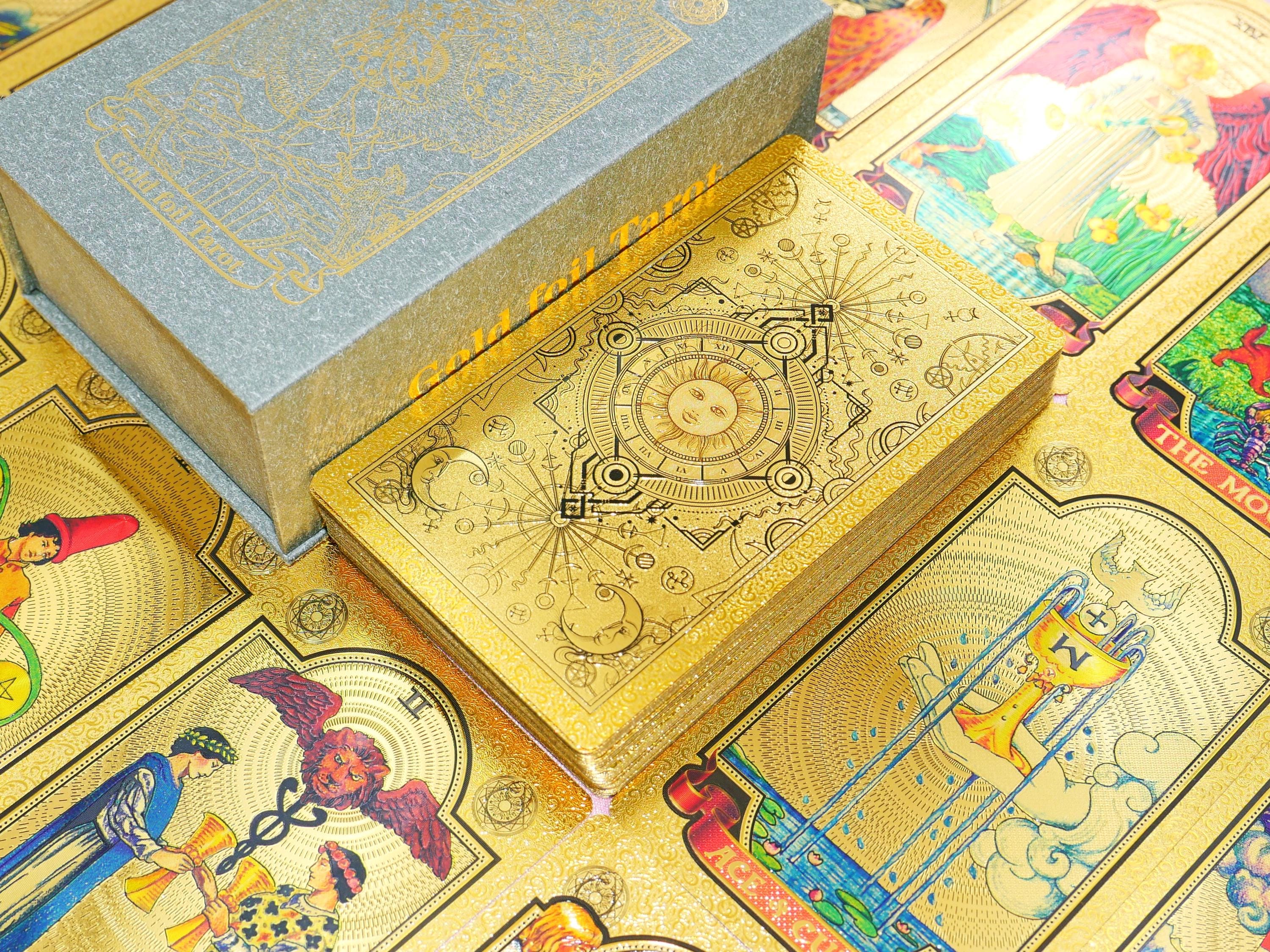 Golden Sun 78 Engelse Gouden Folie Tarotkaarten met 36 Pagina's Kleurengids, PVC, Waterdicht, Rider Waite Tarotkaartenset met Betekenissen op Voor- en Achterkant, Tarot voor Beginnende Vrouwen