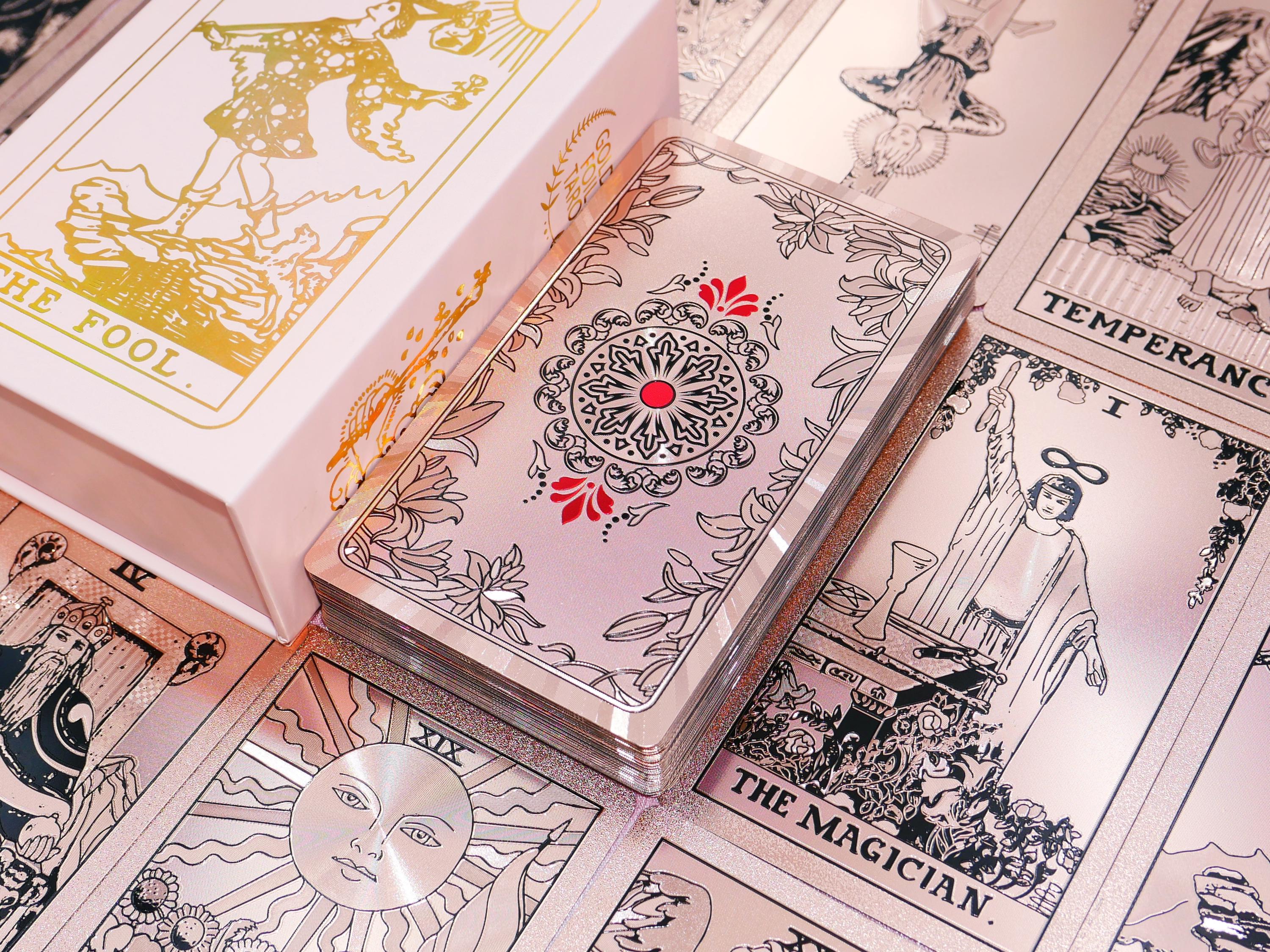 【正規品】入手困難希少品✨美麗レア色✨紫グラデーション×ゴールドタロットカード 防水ローズゴールドタロットデッキ ゴールドフォイルタロット
