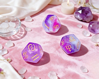 Astrologitärningsset * Zodiac * Spådomstärningar * Spådomsverktyg * Wicca-altardekor * Häxkonstspådomsverktyg