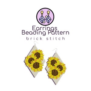 Peut inclure: Une paire de boucles d'oreilles en perles avec un motif de tournesol. Les boucles d'oreilles sont faites de perles blanches, jaunes et brunes et ont la forme d'un diamant. Les boucles d'oreilles sont étiquetées "Earrings Beading Pattern brick stitch".