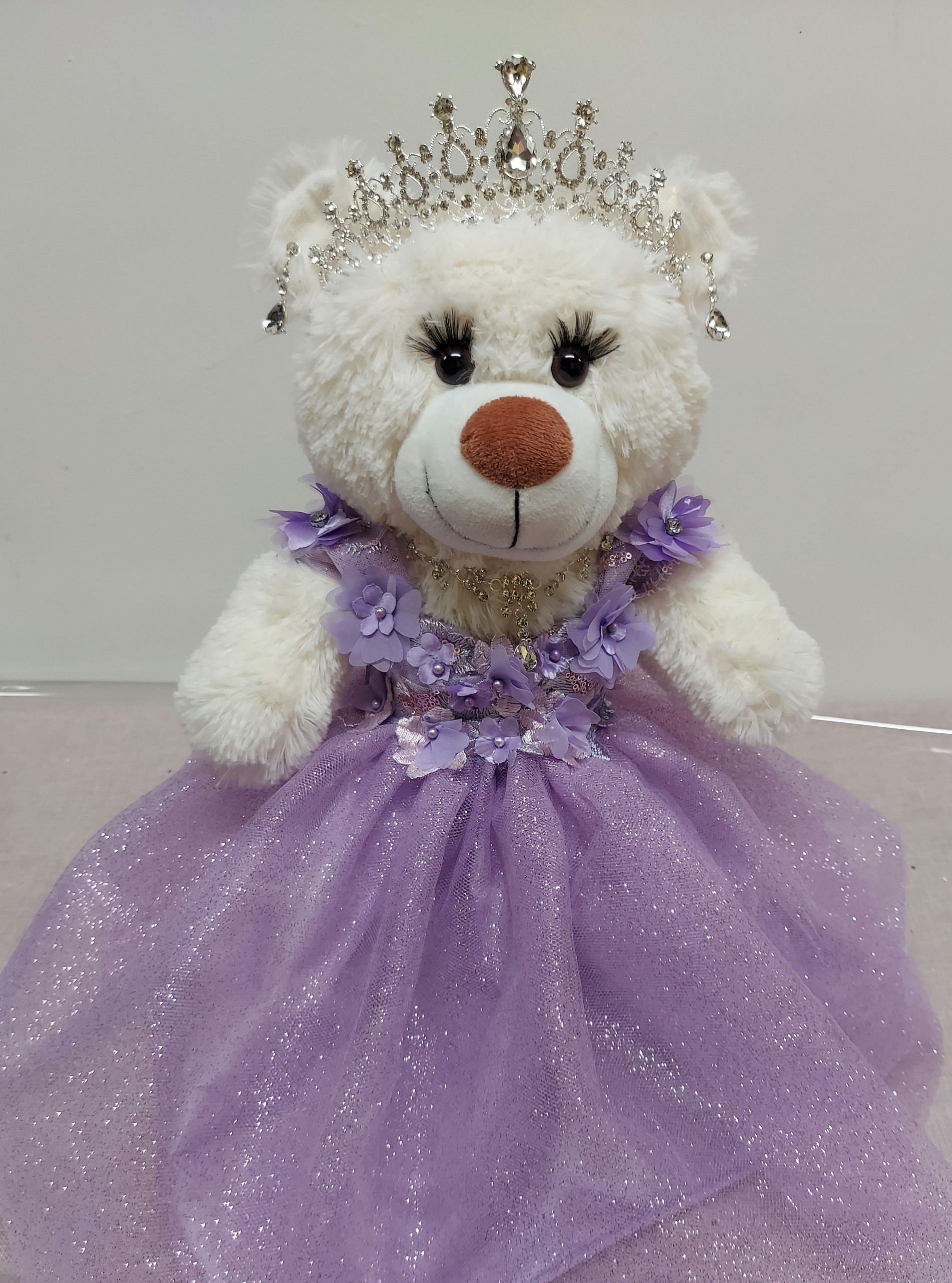 Peluche Oso De La Suerte De 23 Cm – Color Lila Con Piruletas En El Vientre – Suave Y Acolchado – Regalo Ideal Para Bebés Y Niños