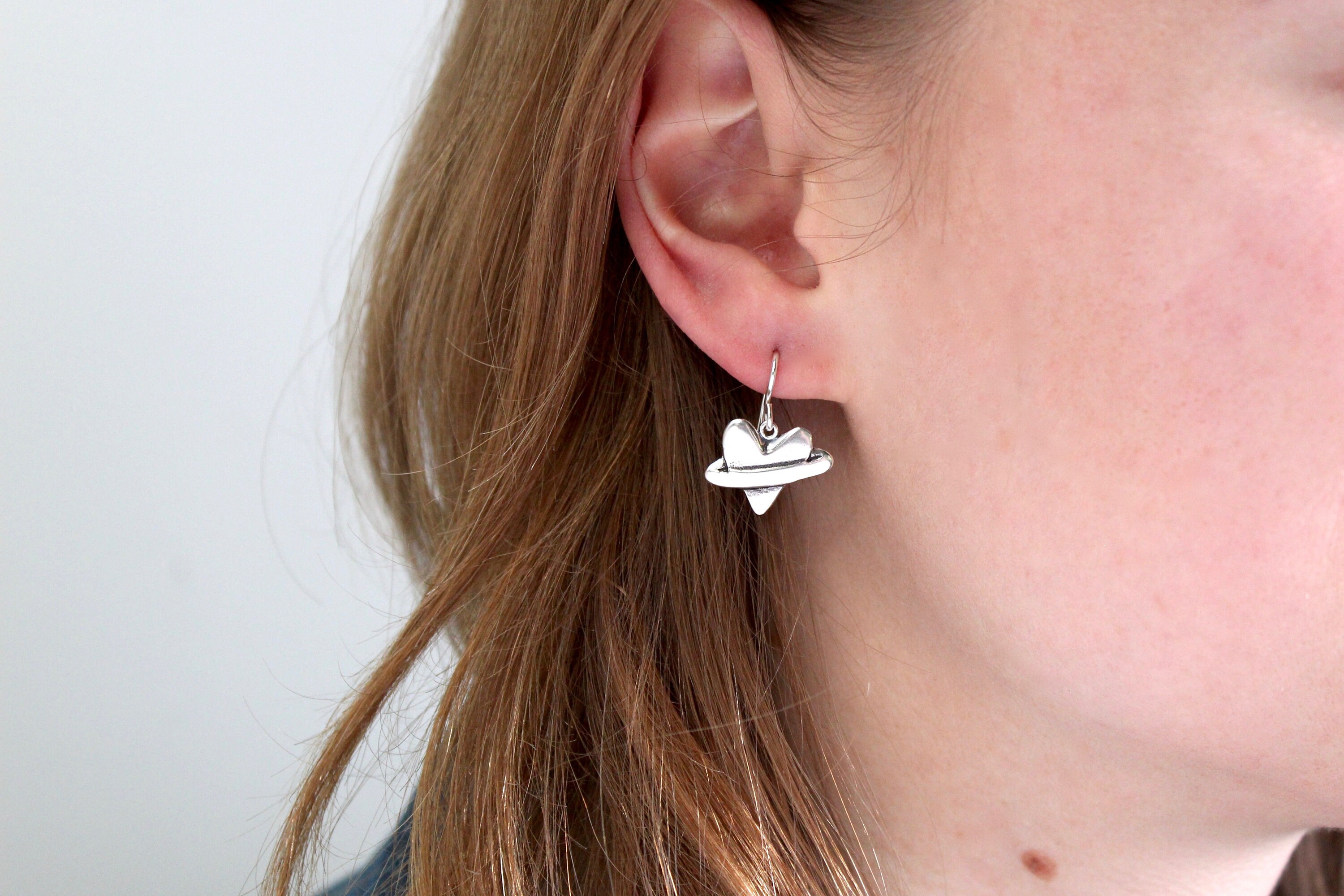 アシンメトリー プラネット ハート スター イヤリング ダングル ラインストーン シルバー クロス スター イヤリング Y2k エステティック スペース ジュエリー ピアス プラネットデザインアシンメトリープチピアス 送料無料 おとな