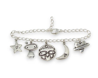 Space Theme Charm Bracelet - Sterling Silver Link Bracelet with Five Charms: Star Moon Planet Alien Martians