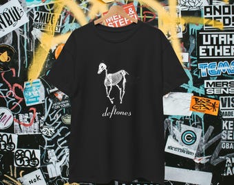Black Deftones Vintage Style Skull Outline Boxy Fit Oversized Grunge Band Shirt / Emo / Punk