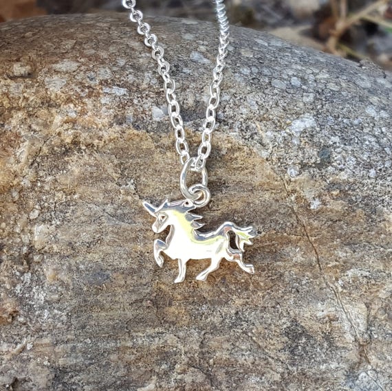 Einhorn Anhänger Kleine Sterling Silber Einhorn Halskette Magische Fantasy Märchen Optional Benutzerdefinierte Länge Kette - 