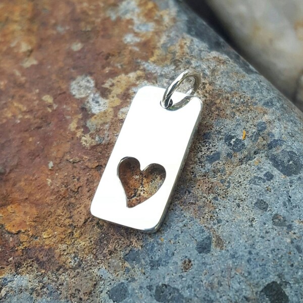 Cœur ouvert breloque - collier coeur en argent Sterling - découpe coeur argent Rectangle Tag