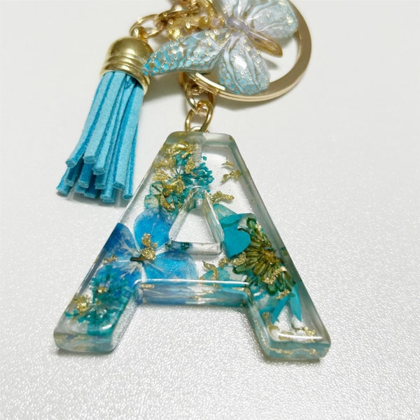 Customized Gifts Dried Flower A-Z Alphabet Resin Keychain, Initial Letter Key Ring Accessories Bag Charms