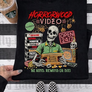 Maglietta Horror Wood Video, felpa spettrale per donna, regalo per gli amanti dei film horror, felpa con scheletro, maglietta da film horror immagine 1