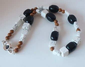 Chunky Howlite Black and White Necklace Natural Howlite Beaded Necklace Statement White Brown Necklace