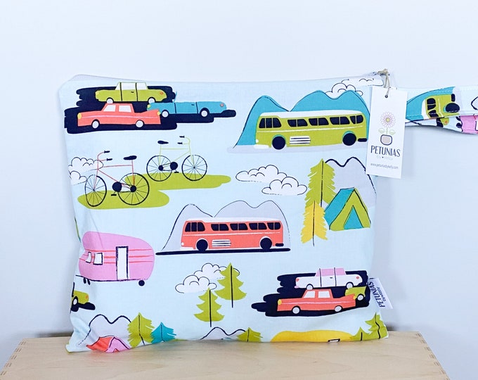 Medium Wet Bag for Everyday Use | Reusable Wetbag for Diapers, Travel, Swim, Gym, Makeup & Toiletries | Eco-Friendly Storage | Retro Camping