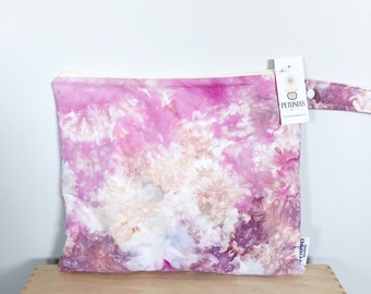 Medium Wet Bag for Everyday Use | Reusable Wetbag for Diapers, Travel, Swim, Gym, Makeup & Toiletries | Eco-Friendly Storage | Tie Dye
