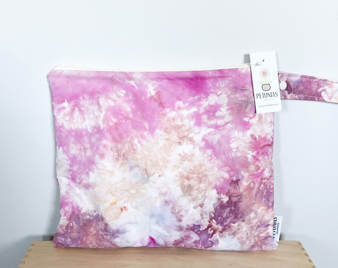 Medium Wet Bag for Everyday Use | Reusable Wetbag for Diapers, Travel, Swim, Gym, Makeup & Toiletries | Eco-Friendly Storage | Tie Dye