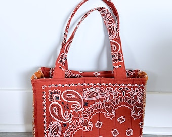 Bandana Tote Bag, Western Tote Purse, Cowgirl Bag, Fabric Shoulder Bag, Country Style Handbag, Everyday Tote, Gift for Her, Quilted Paisley