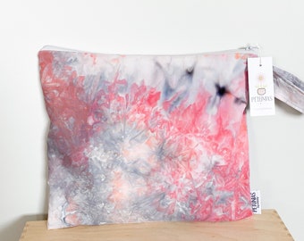 Medium Wet Bag | Reusable Wetbag for Diapers, Travel, Swim, Gym, Makeup, or Toiletries | Eco-Friendly Storage by PETUNIAS | Tie Dye | Sale