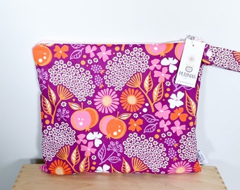 Medium Wet Bag for Everyday Use | Reusable Wetbag for Diapers, Travel, Swim, Gym, Makeup & Toiletries | Eco-Friendly Storage | Purple Floral