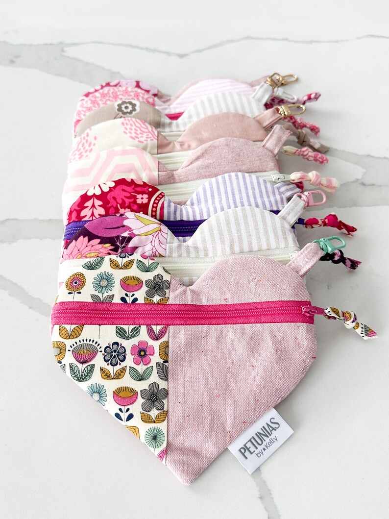 Petunia Zipper Pouch