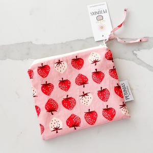 Floral Mini Wet Bag: Reusable Waterproof Pouch, Travel Organizer