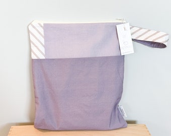 Medium Wet Bag for Everyday Use | Reusable Wetbag for Diapers, Travel, Swim, Gym, Makeup & Toiletries | Eco-Friendly Storage | Patchwork
