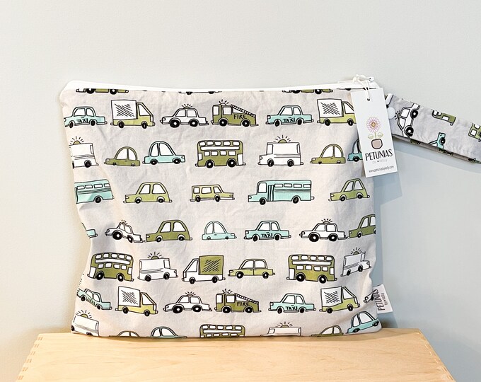 Medium Wet Bag for Everyday Use | Reusable Wetbag for Diapers, Travel, Swim, Gym, Makeup & Toiletries | Eco-Friendly Storage | Car Fabric