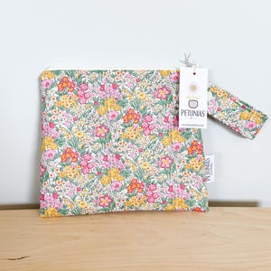 Bolsa húmeda pequeña para uso diario / Bolsa húmeda reutilizable para pañales de tela, viajes, natación, maquillaje y artículos de tocador / Almacenamiento ecológico / Liberty of London